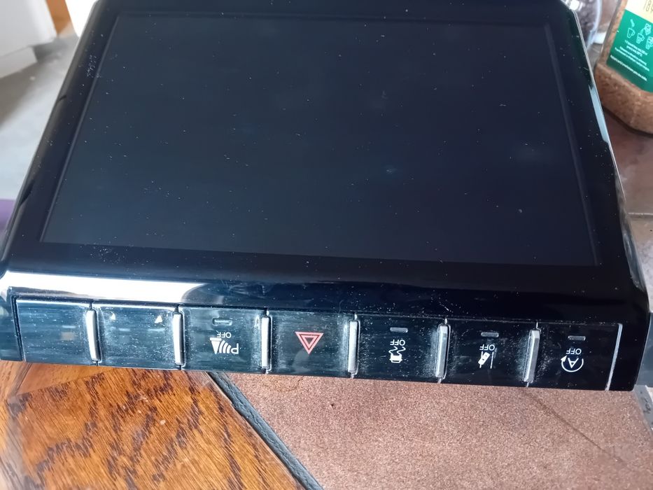 Radio wyswietlacz jeep grand cherokee wl