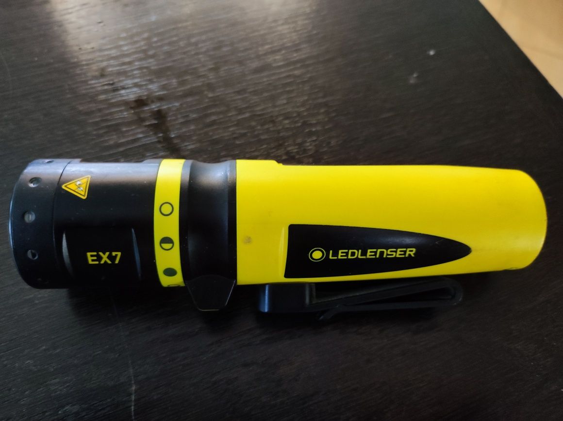 Latarka EX7 Ledlenser