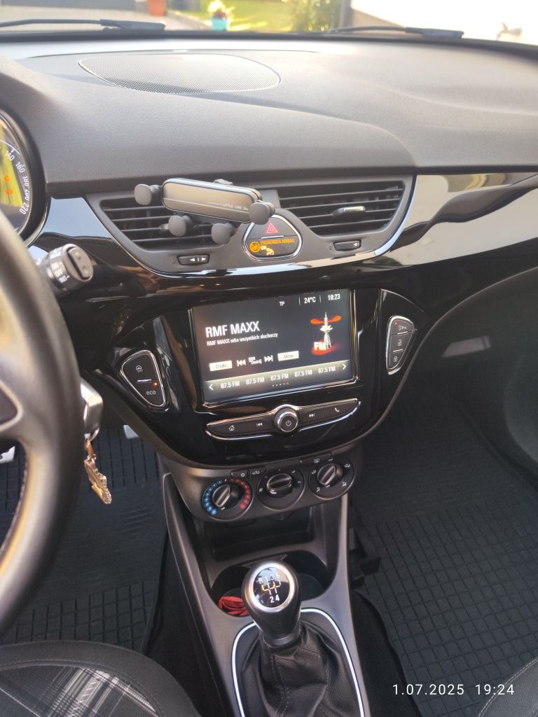 Corsa e  Black Edition