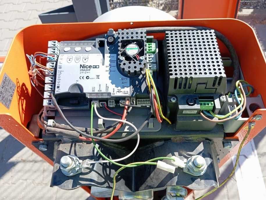 Automatyka bram wjazdowych garażowych szlaban słupki  Montaż Serwis