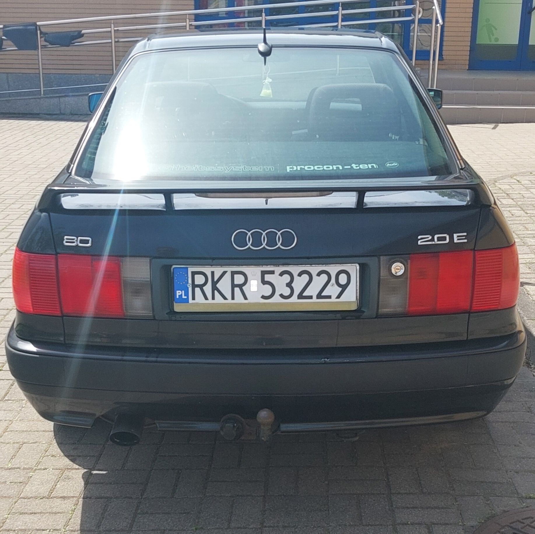 Audi 80 b4  czarne