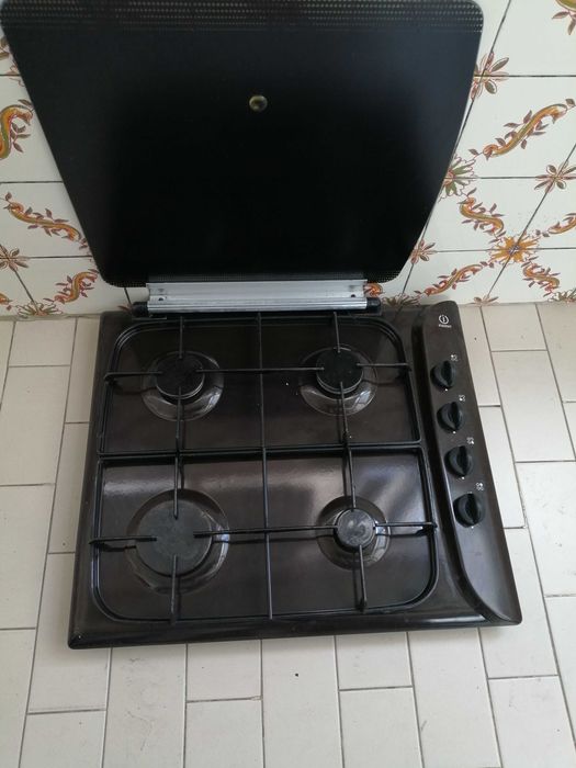 Placa a gás indesit