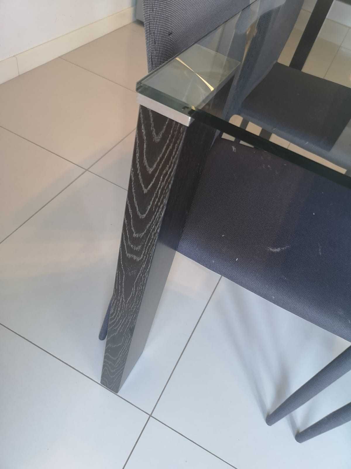 Mesa de jantar/cozinha c/4 cadeiras