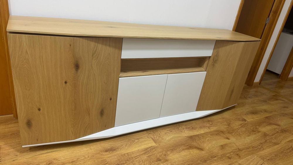 Móvel aparador como novo