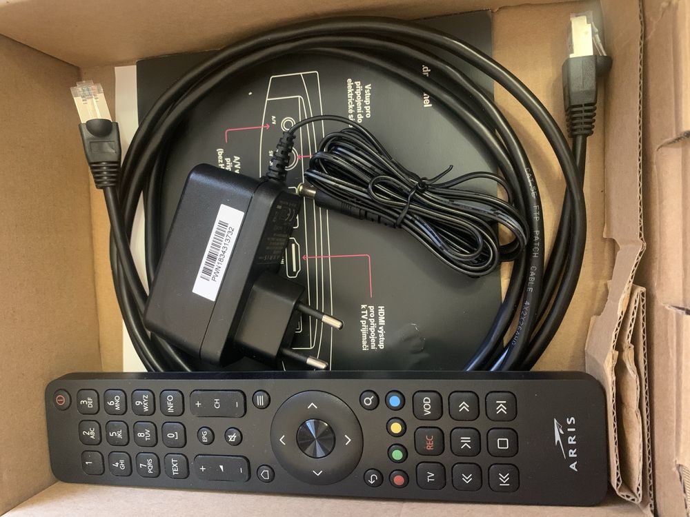 Компактна приставка arris vip 4302