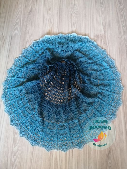 Chusta półokrągła - handmade szydełko
