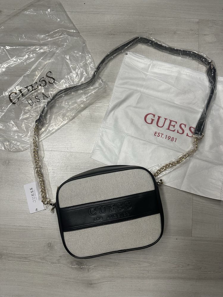 Сумка/ клатч Guess