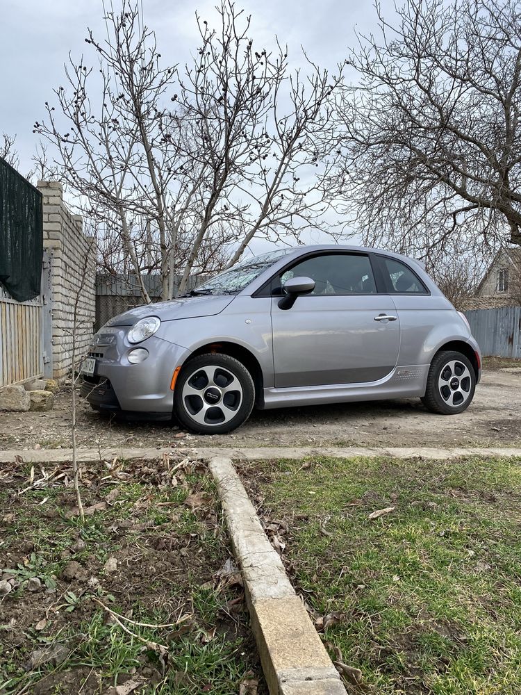 Fiat 500e Фиат500 е