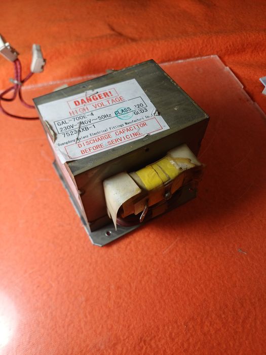 Transformador de microondas