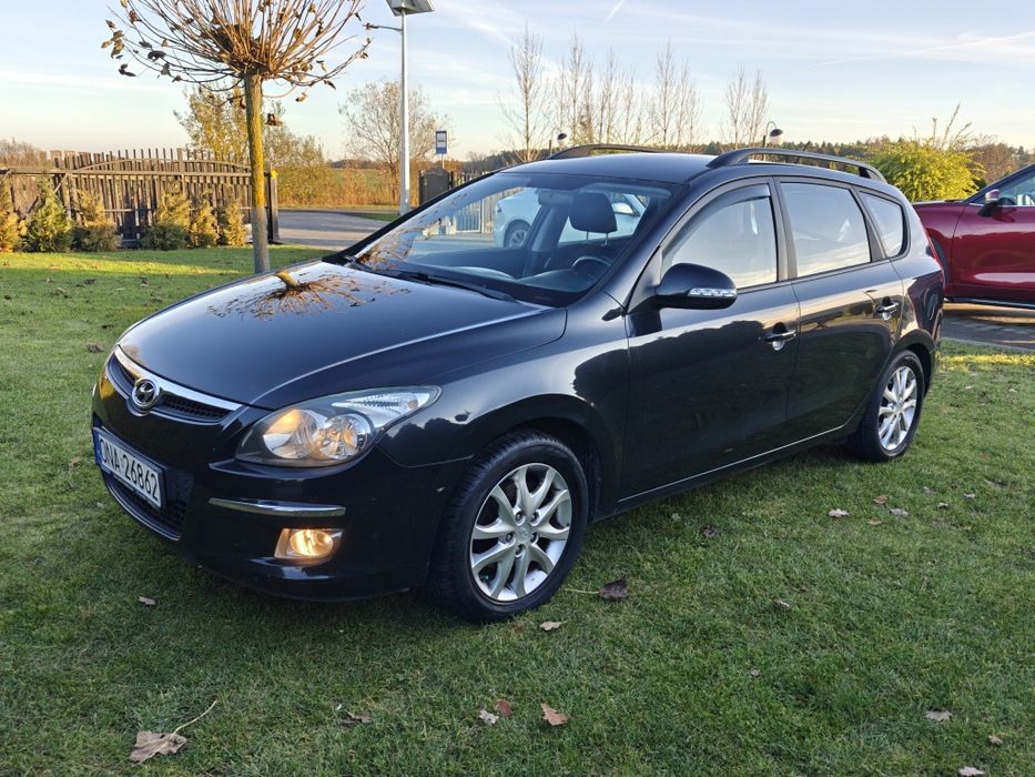 Hyundai i30*"*Kombi"*"1.6 Benzyna*"*W Dobrym Stanie*"*Klimatronik*"*