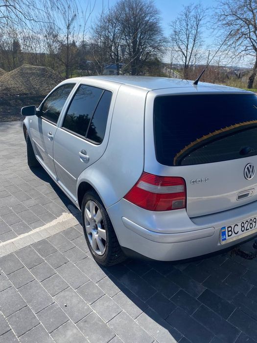 Volkswagen golf 4