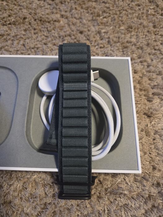 Apple Watch Ultra 2 49mm Black Titanium como novo
