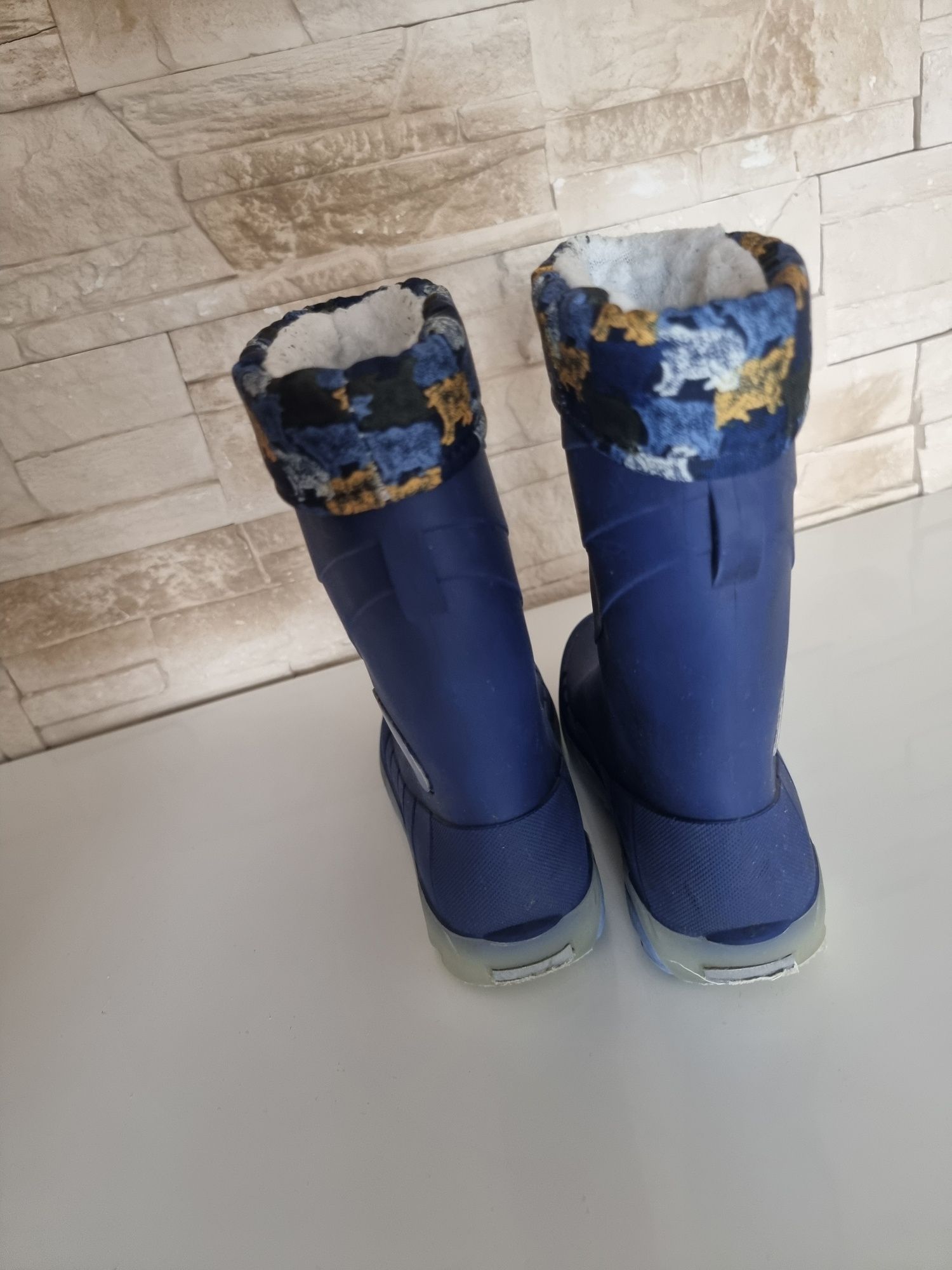 Kalosze lidl lupilu swiecace z ocieplana wkladka  r 28/29