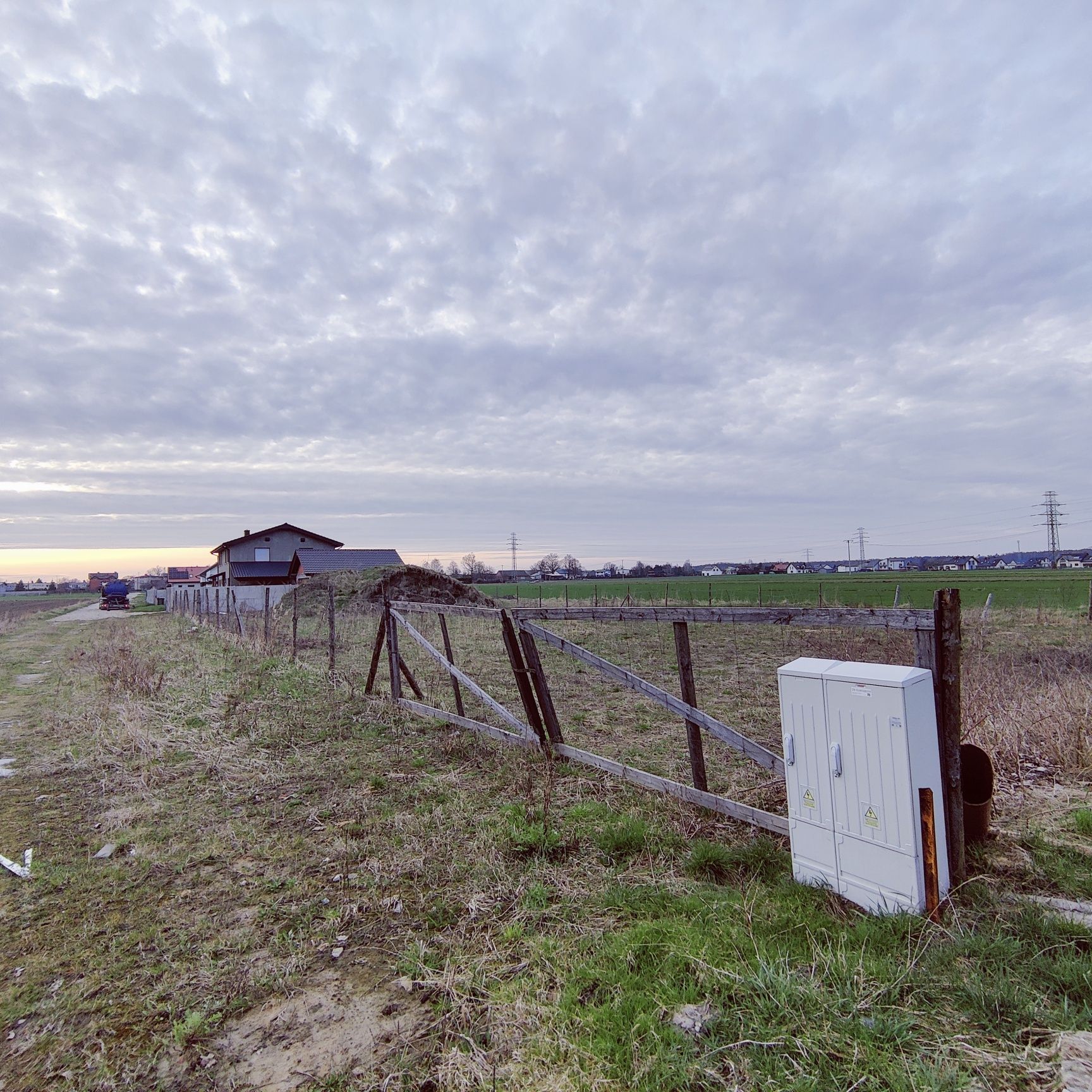 Sprzedam działkę pod lasem Tychy- Wygorzele