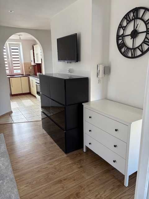 3-pokojowe mieszkanie 80 m²– Drabinianka, ul. Cicha 2500 zł