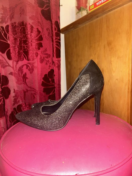 Sapatos de salto alto para eventos