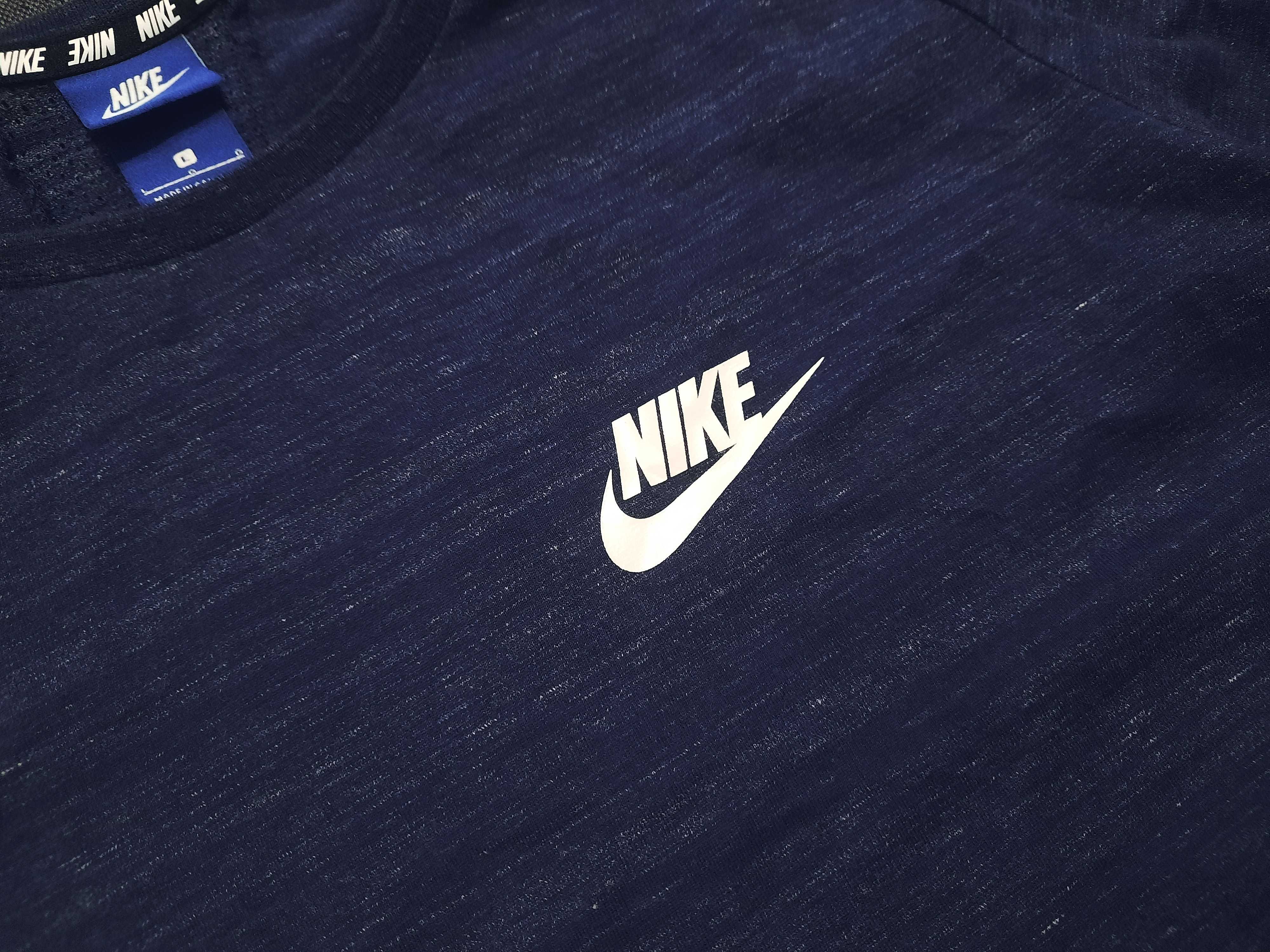 Футболка Nike NSW