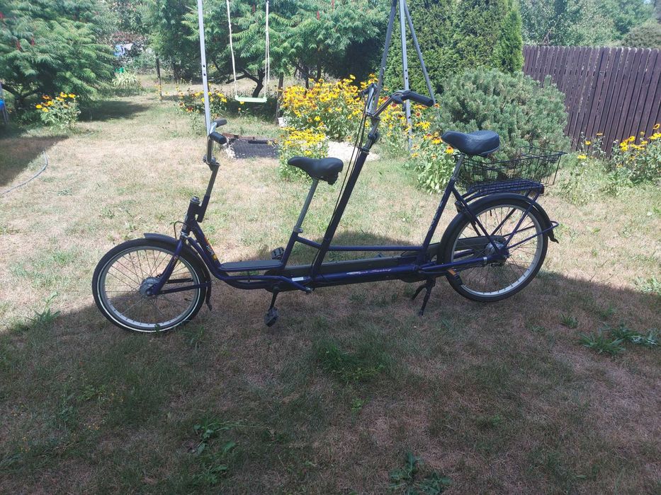 Rower tandem rehabilitacyjny kierowany z tyłu