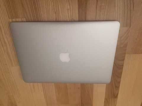 Macbook Air 2015, 13,3", IntelCore i5, RAM 8GB, HDD 256 GB - stan bdb