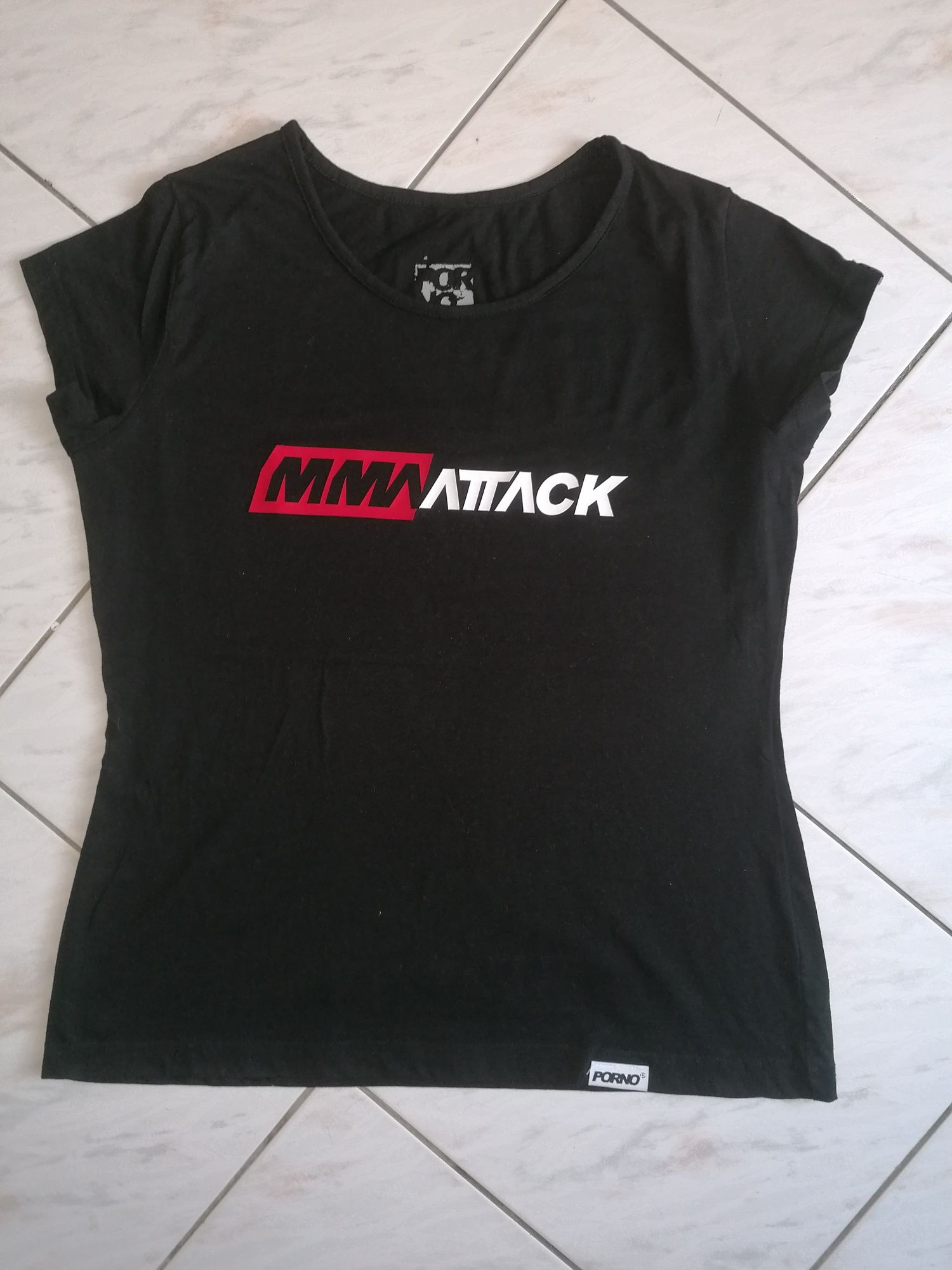T-shirt Damski firmy Porno z napisem MMAAttack w rozm L