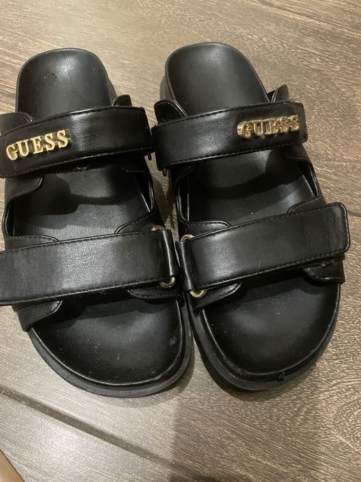 Босоніжки,тапки guess чорні