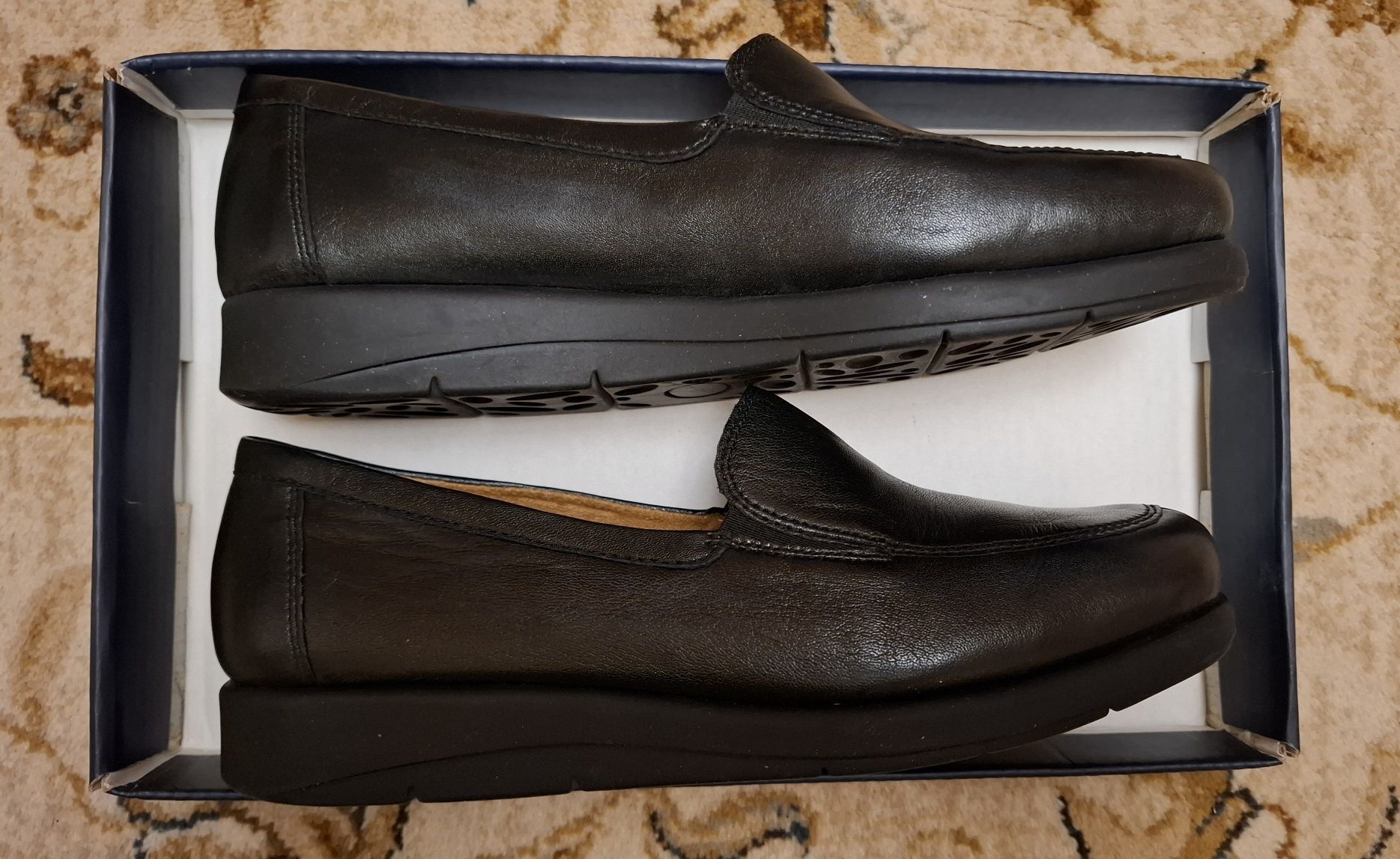 Buty damskie Caprice