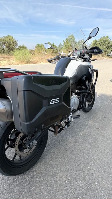 Moto BMW F750 GS