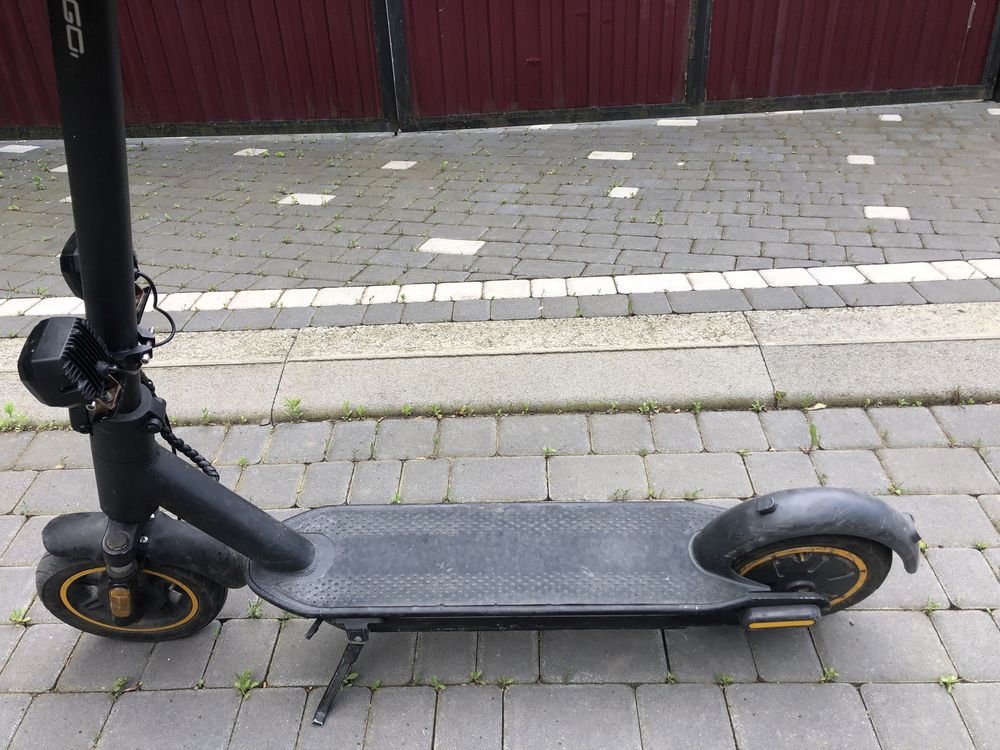 Срочно продам електро самокат kugo g 30 max
