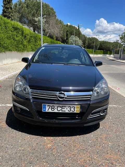 Opel Astra Station Wagon em bom estado