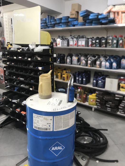 Автомагазин-Сто-Мойка Автозапчастини