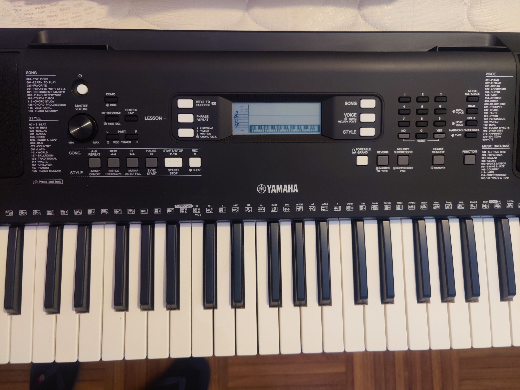 Teclado Yamaha PSR E363