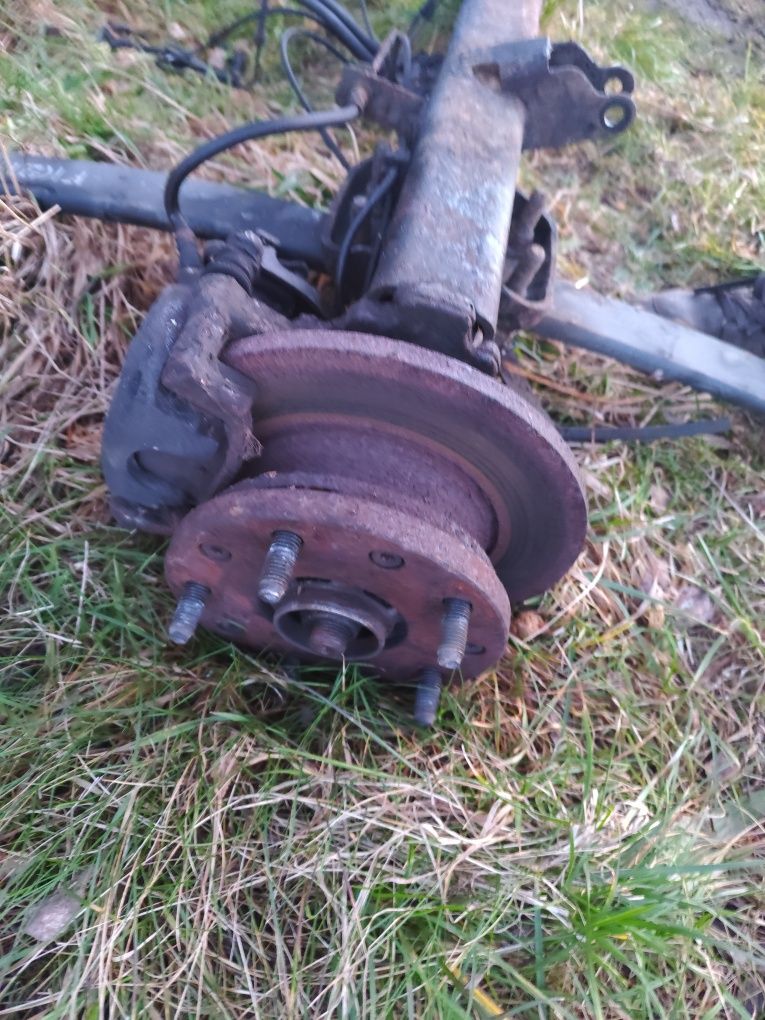 Ford Transit MK7 06-14r belka oś tylna czop piasta prawy lewy tył