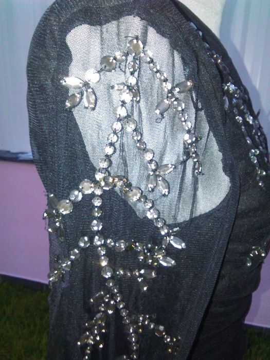 Vestido Cerimonia Preto com Pedras e transparências