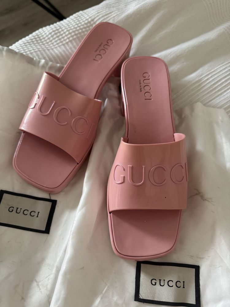 Gucci rubber sandals gumowe klapki na obcasie 39