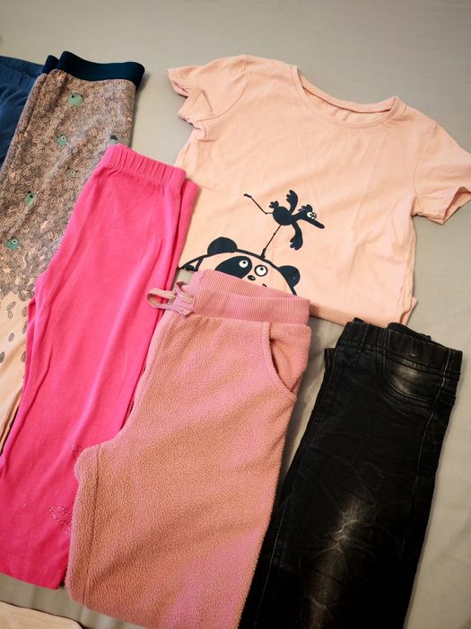 Zestaw paka ubrań dla dziewczynki 122 spodnie leginsy dresy