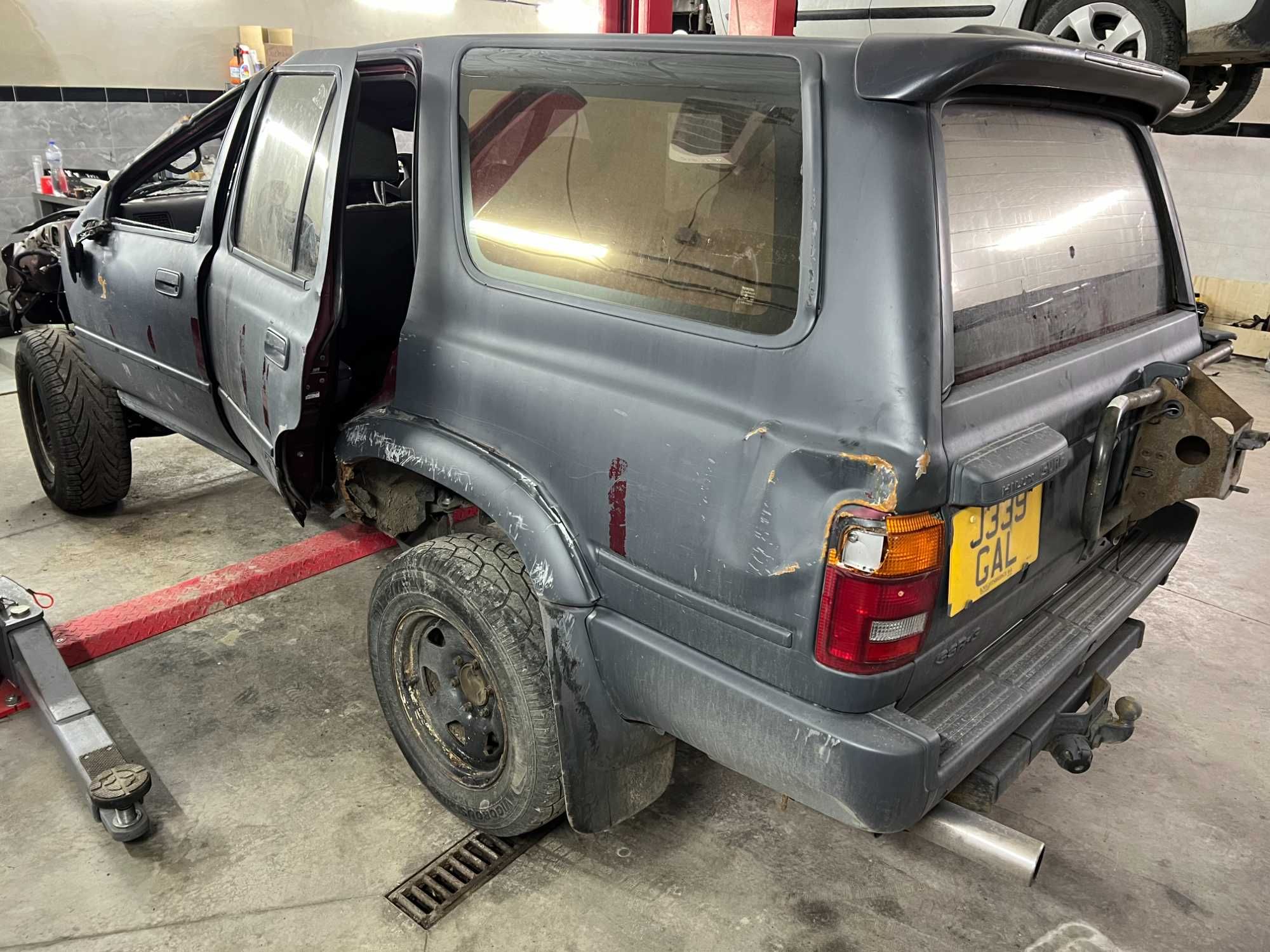 Розборка Шрот Toyota 4Runner Surf Hilux 2.4 TDI 2L-TE