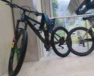 Bicicleta Enduro Cube Stereo 160 HPA SL M 27.5
