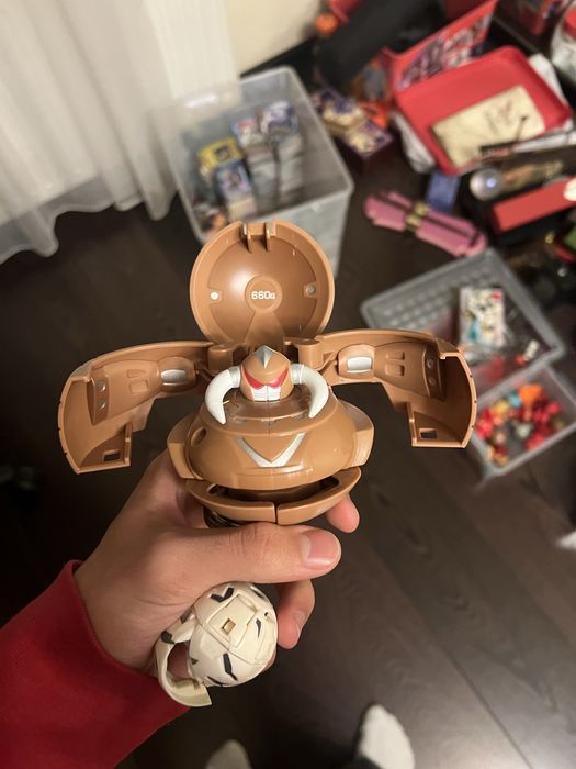 Бакугани / Bakugan — набір фігурок