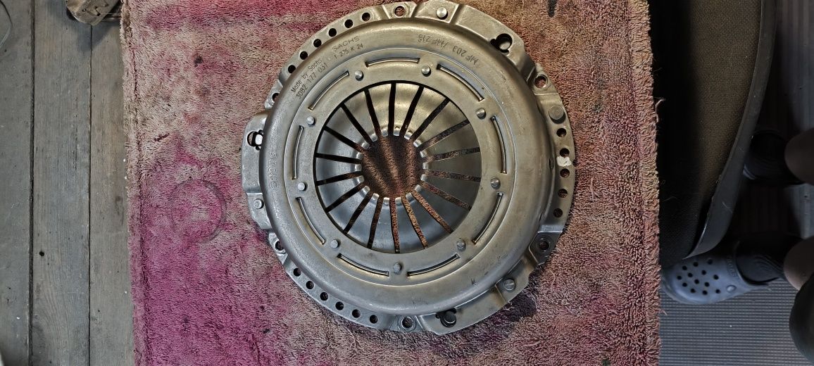 Продам корзину зчеплення Lanos 1.5