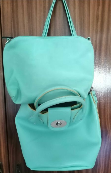 Carteira linda verde menta nova!