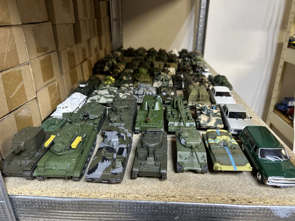 Колекційні моделі СРСР, Автолегенди, Автомобіль на службі, Танки
