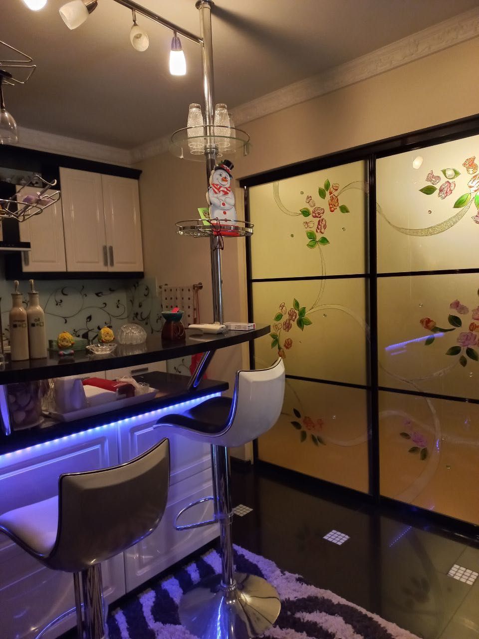 Продається котедж в Великих гаях