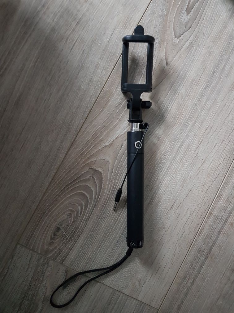 Czarny selfie stick