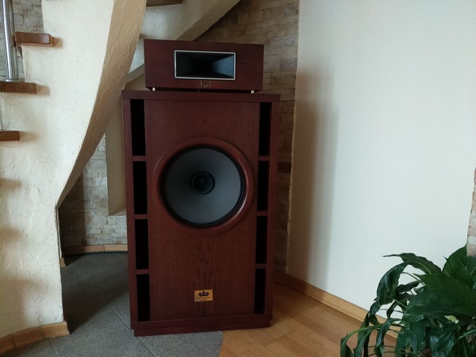 Продам акустику Emperador Audio