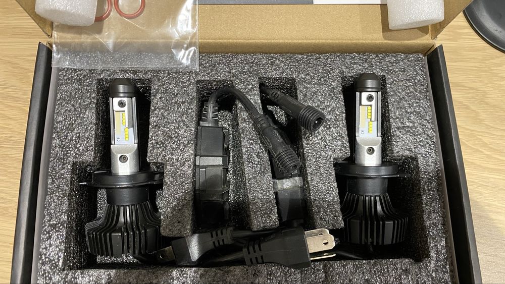 Kit 2 lâmpadas Led Auto - H4