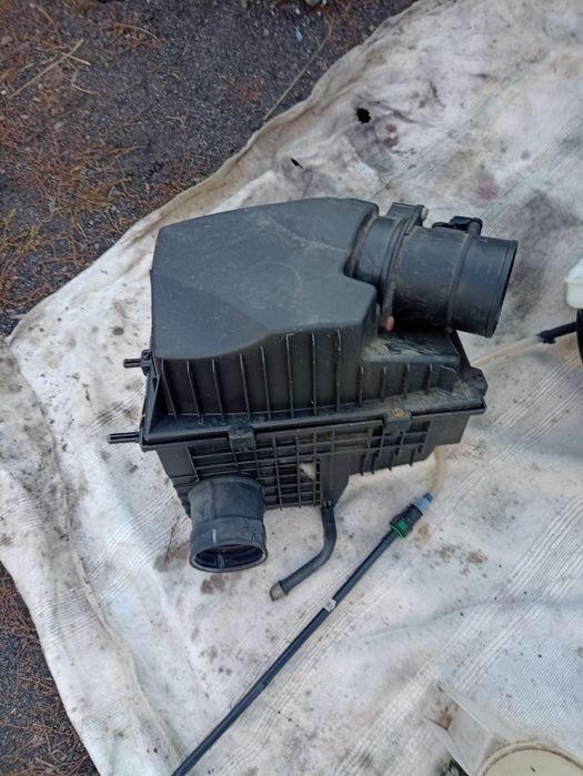 Kompletna obudowa filtra powietrza Renault Master IV