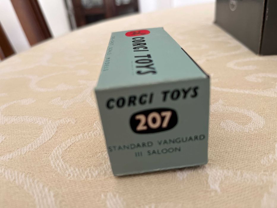 Caixa de reprodução para Corgi Toys 207 Standard Vanguard esc. 1:43