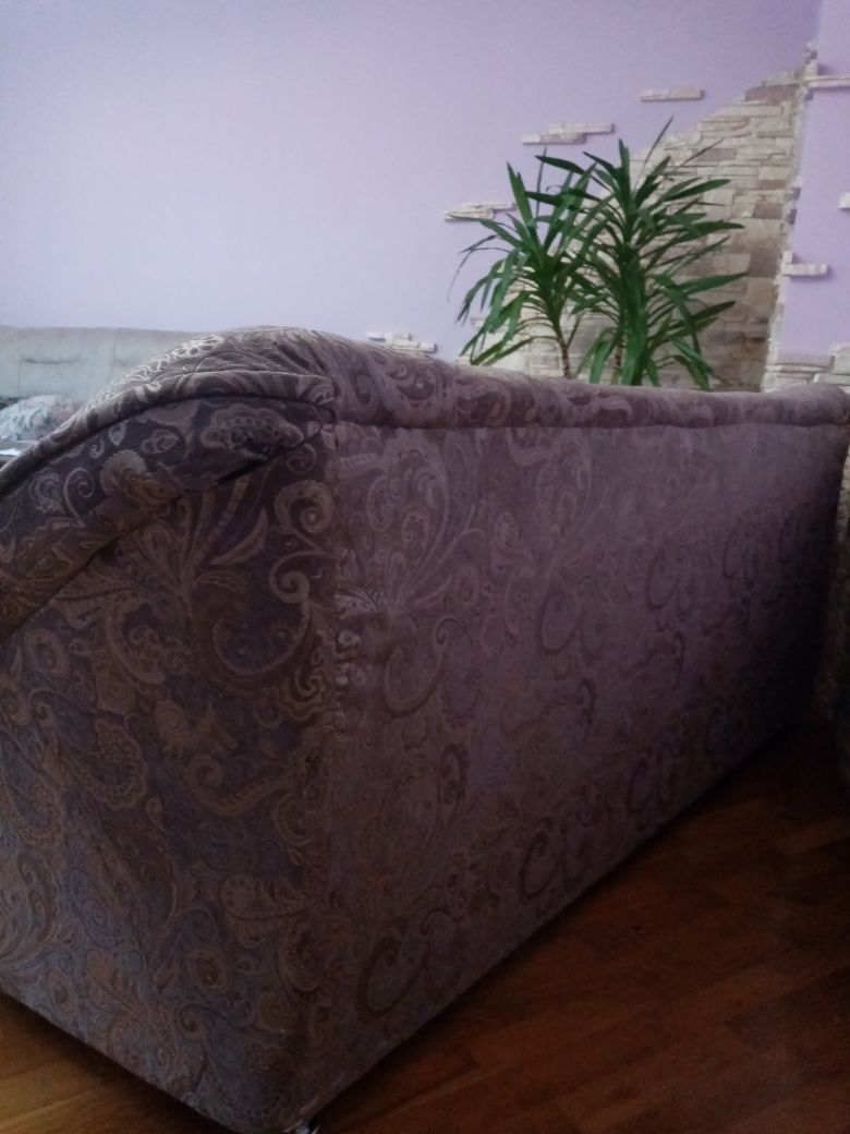 Продам диван не розкладний
