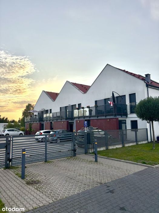 Budzyń Mieszkanie 63 m2,  3 pokoje,  balkon  14 m2 i ogród 100 m2