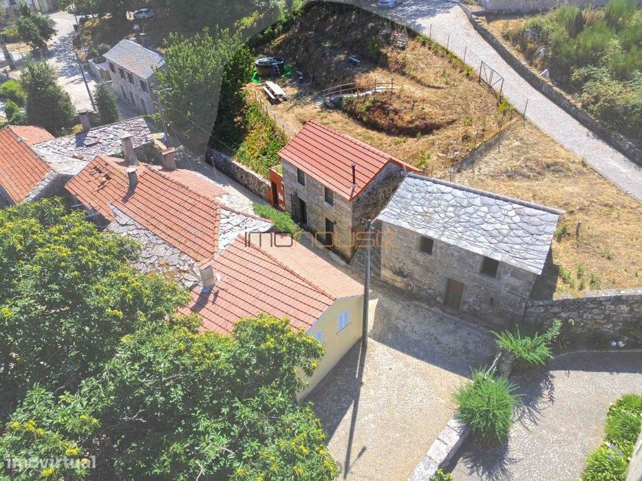 Casa T2 Restaurada na Serra da Freita